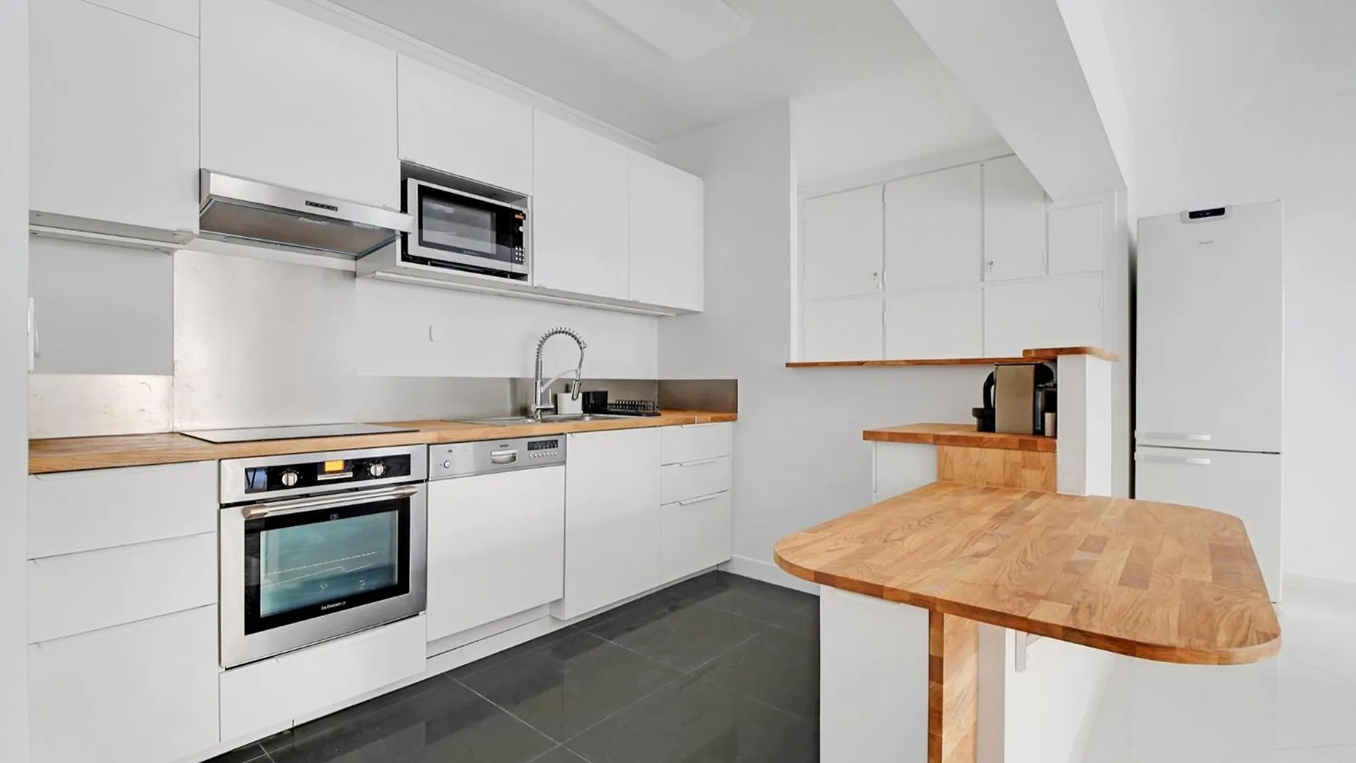 Pick A Flat'S Apartment In Avenue Foch - Rue Leroux Paris